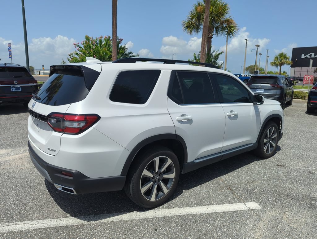 Used 2024 Honda Pilot Elite image 6