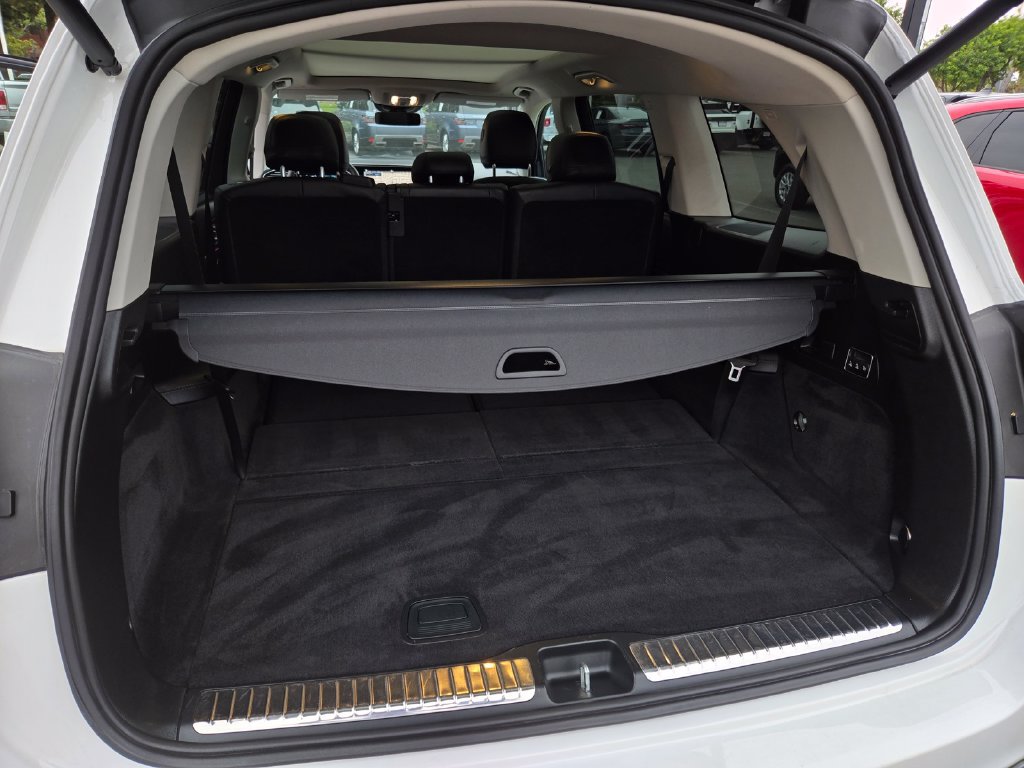 Used 2024 Mercedes-Benz GLS 450 4MATIC image 37
