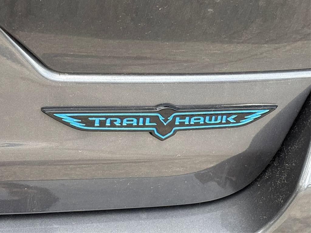 Used 2024 Jeep Grand Cherokee Trailhawk w/ Advanced Protech Group II image 15