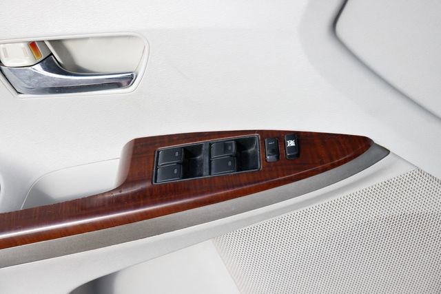 Used 2012 Toyota Venza XLE image 45