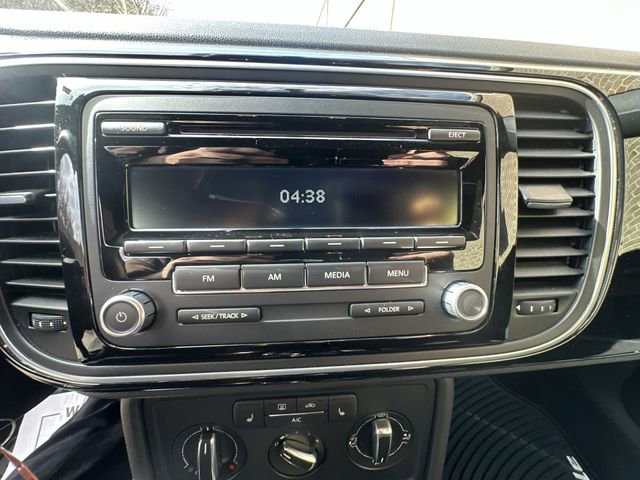 Used 2013 Volkswagen Beetle 2.5 image 14