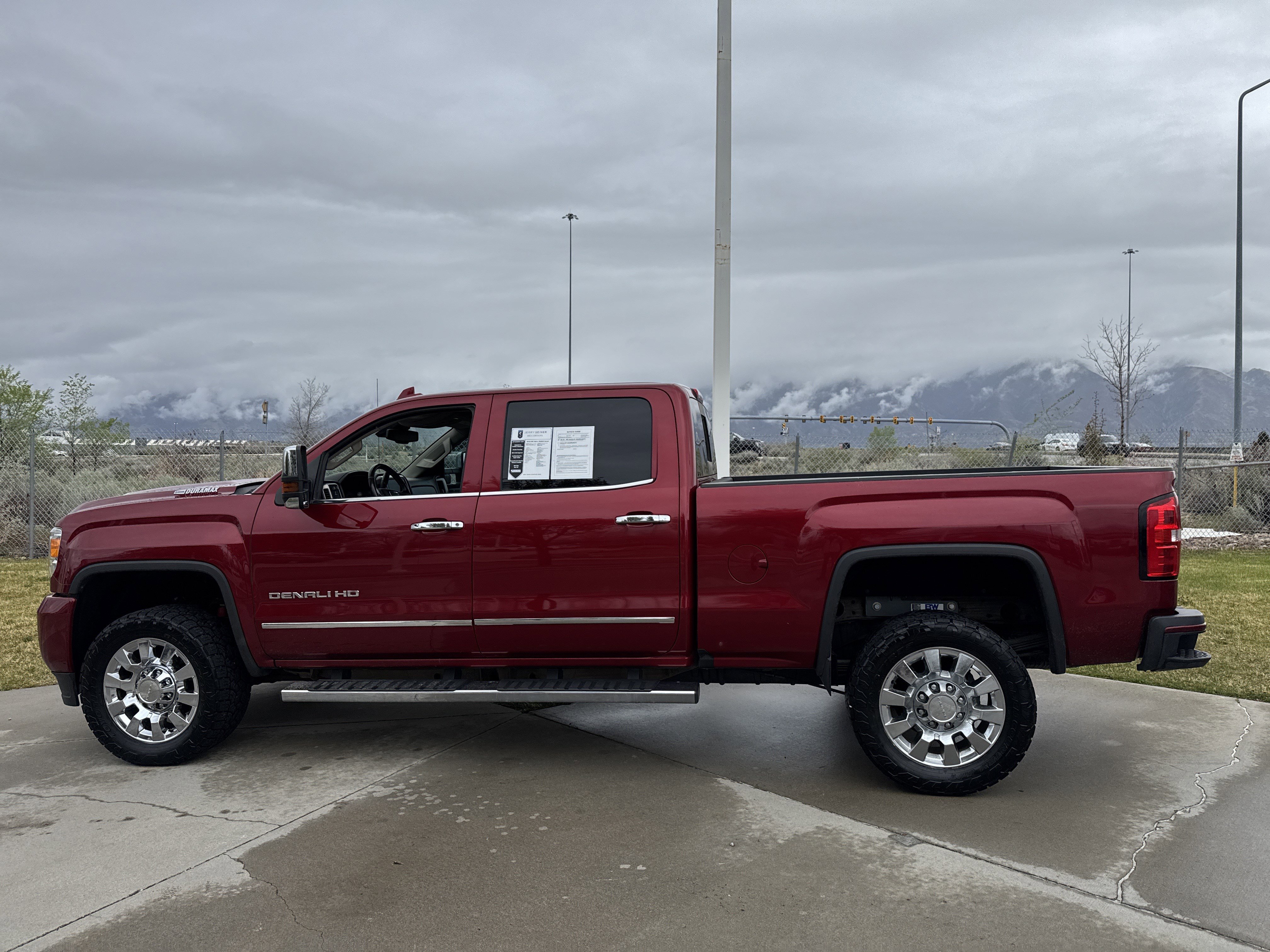 Used 2018 GMC Sierra 2500 Denali w/ Duramax Plus Package image 2
