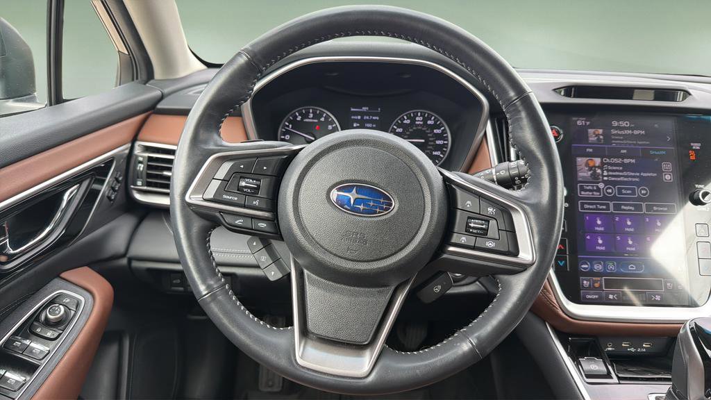 Used 2021 Subaru Outback Touring AWD/4WD image 9