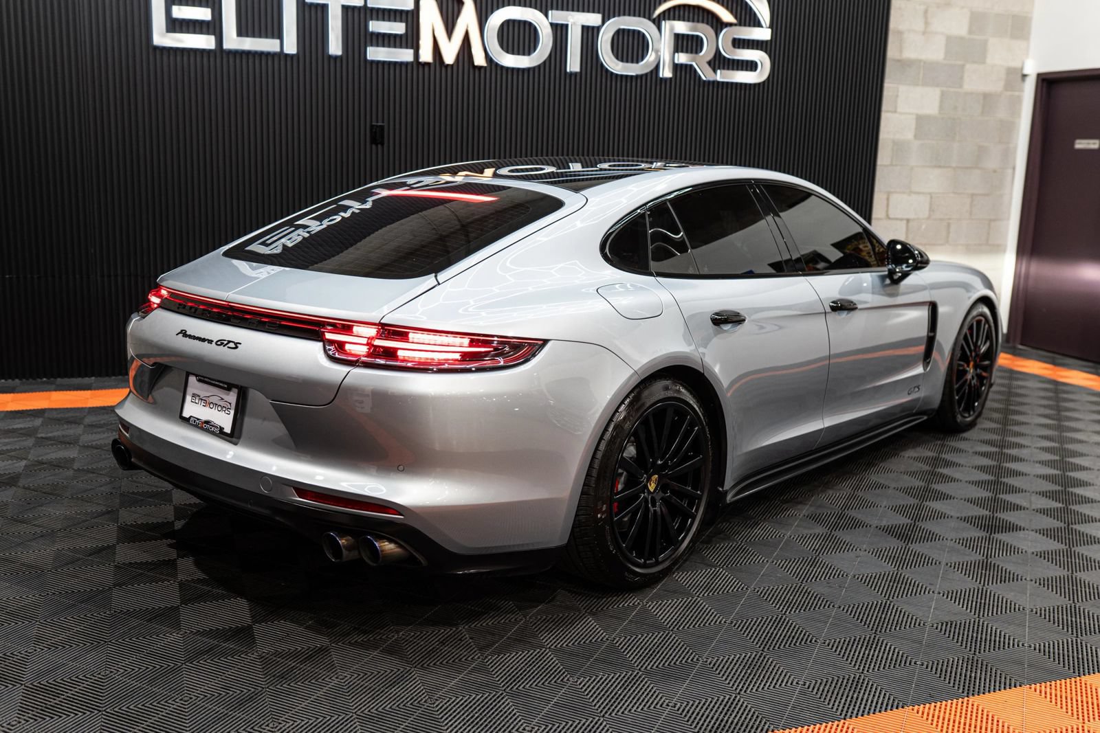 Used 2019 Porsche Panamera GTS w/ Premium Package Plus AWD/4WD image 10