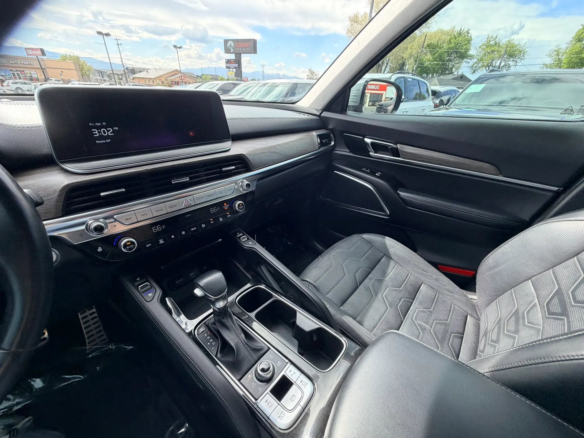 Used 2022 Kia Telluride SX w/ SX Prestige Package image 33