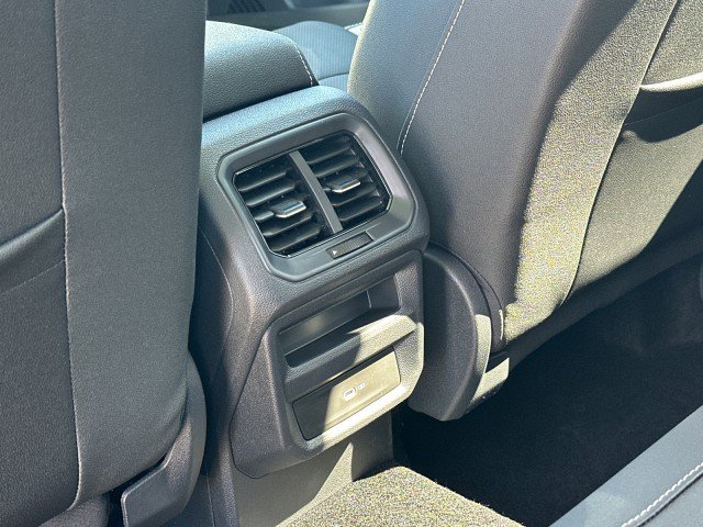 New 2025 Volkswagen Taos SEL image 23