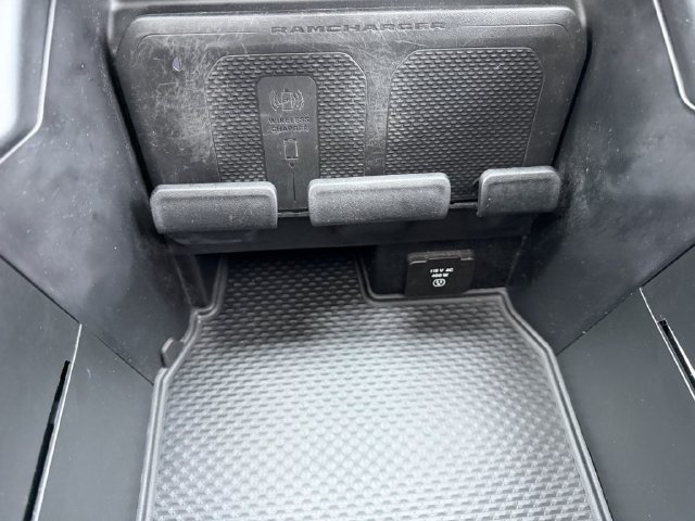 Used 2022 RAM 3500 Laramie AWD/4WD image 28
