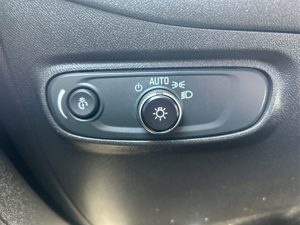 Used 2024 Chevrolet Equinox LS w/ LS Convenience Package AWD/4WD image 15