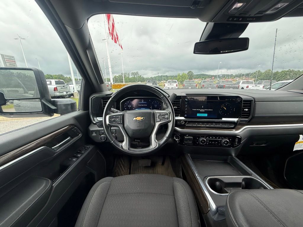 Used 2024 Chevrolet Silverado 2500 LT w/ All Star Edition AWD/4WD image 8