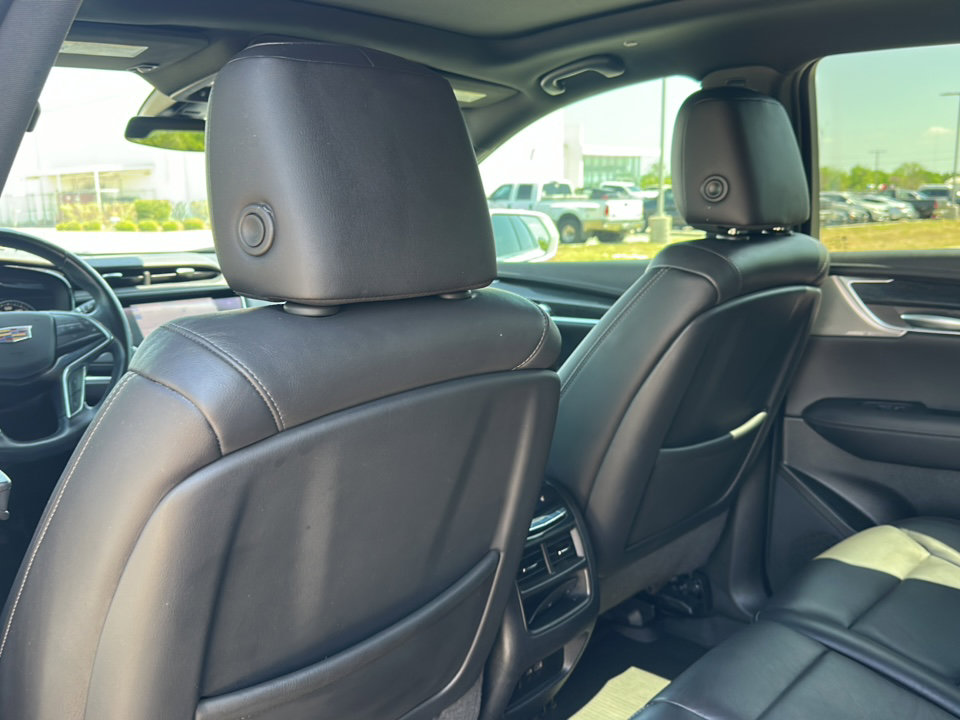 Used 2020 Cadillac XT5 Premium Luxury w/ LPO, Floor Liner Package image 18