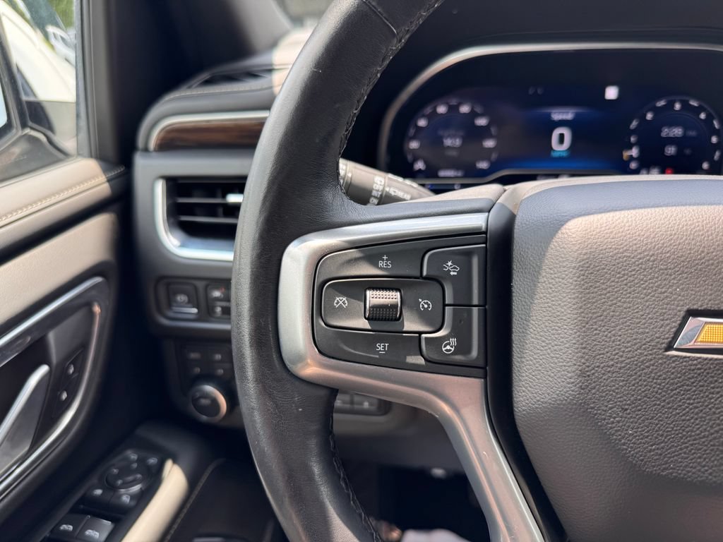 Used 2022 Chevrolet Tahoe Premier AWD/4WD image 24