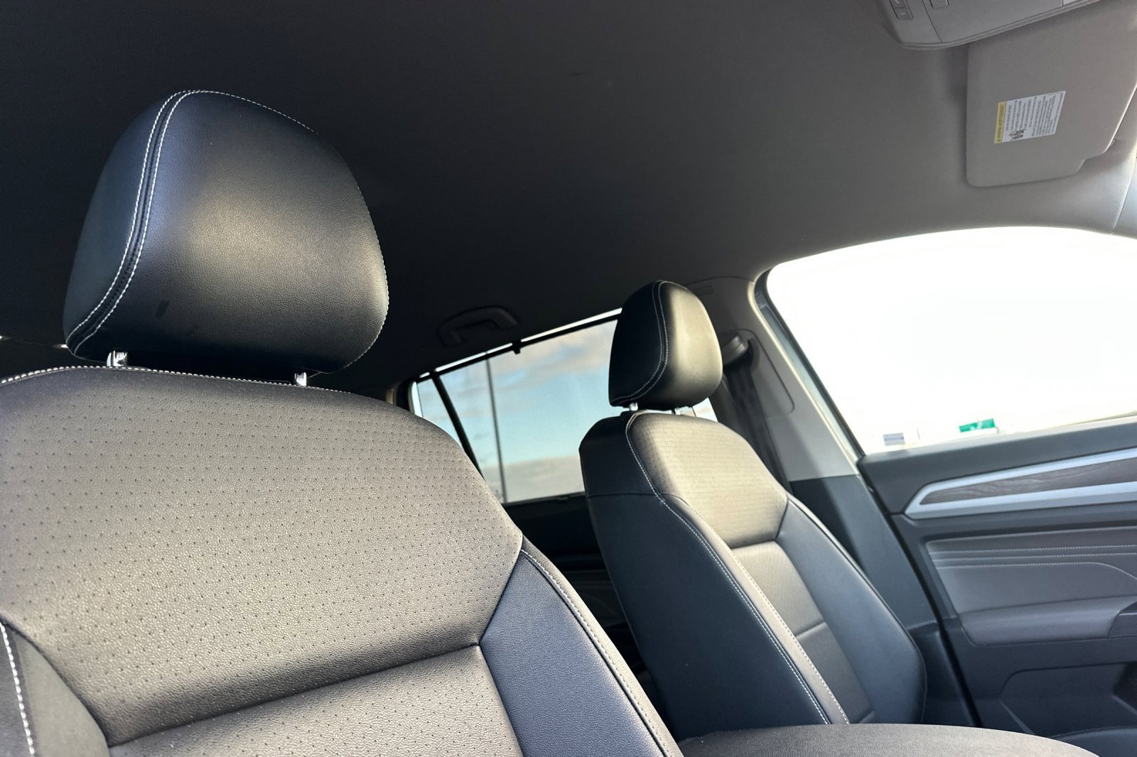 Used 2021 Volkswagen Atlas SE image 19