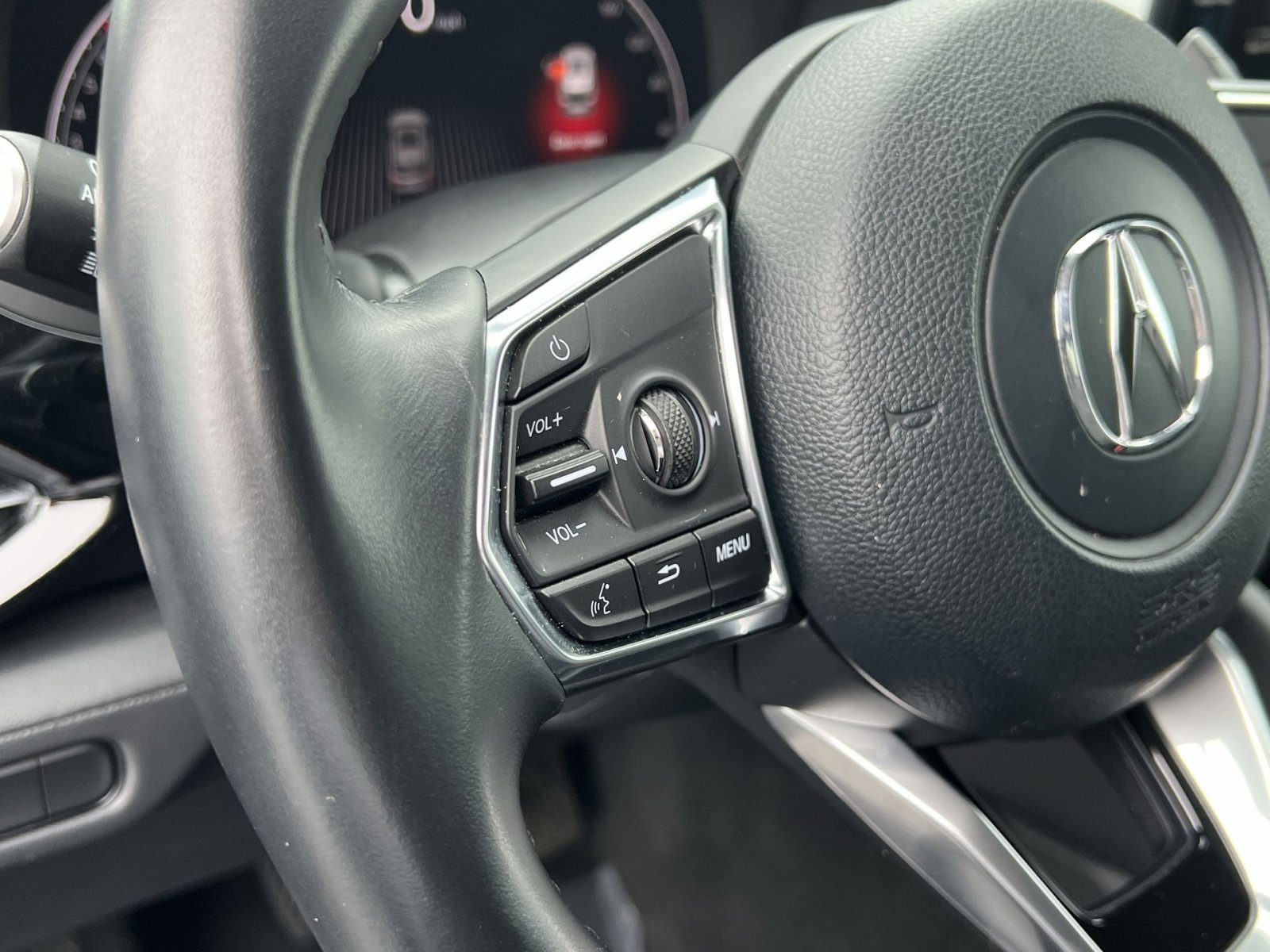 Certified 2025 Acura MDX SH-AWD w/ Technology Package image 34