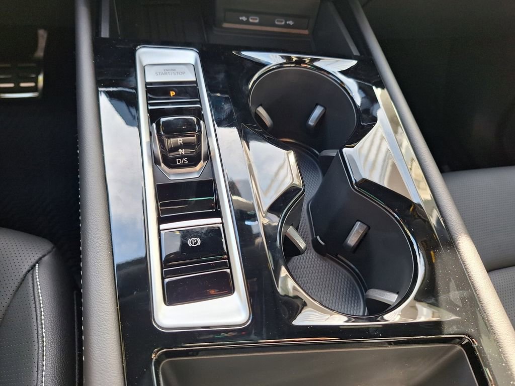 New 2026 Volkswagen Atlas Cross Sport SEL R-Line image 18