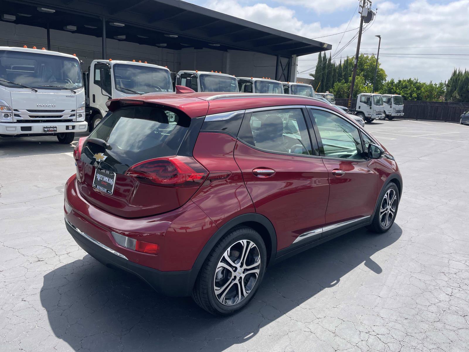 Used 2017 Chevrolet Bolt Premier w/ Driver Confidence II Package FWD image 5