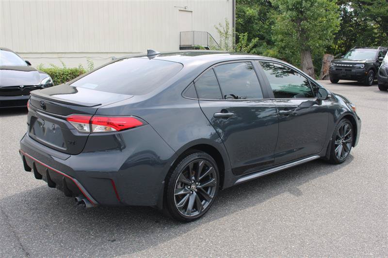 Used 2025 Toyota Corolla SE FWD image 8