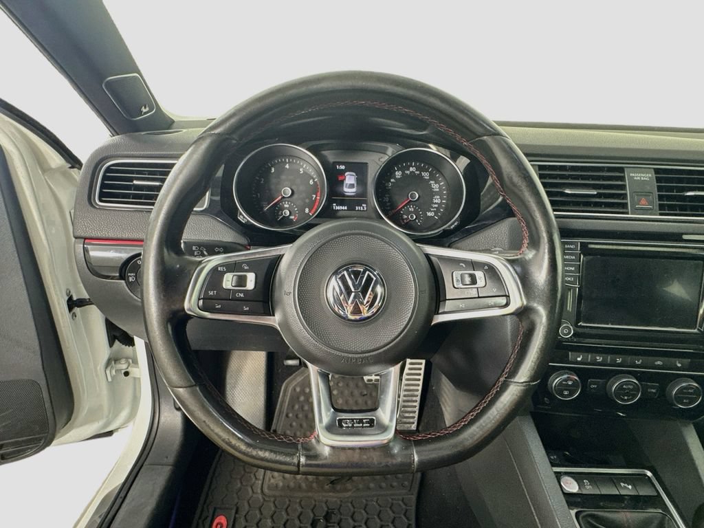 Used 2017 Volkswagen Jetta GLI FWD image 11