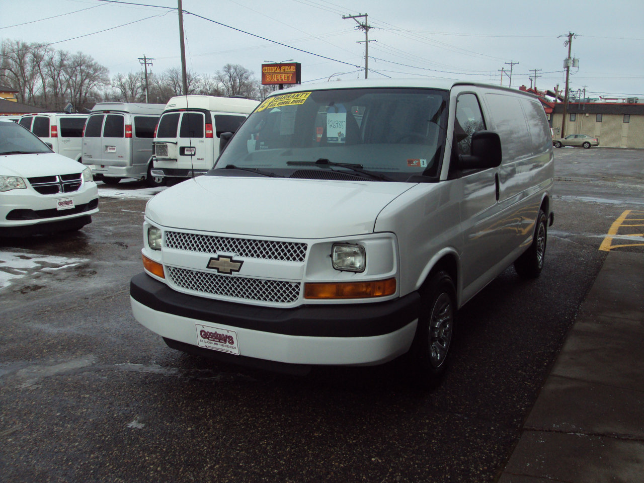 Used 2013 Chevrolet Express 1500 AWD image 4