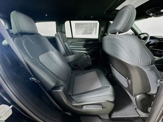 New 2025 Jeep Grand Cherokee L Laredo w/ Luxury Tech Group I image 31