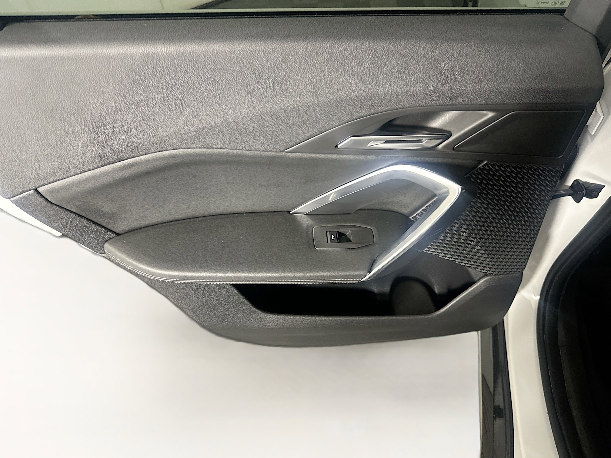 Used 2025 BMW X1 xDrive28i image 25