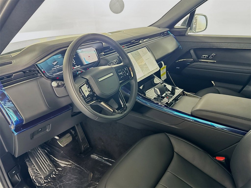 New 2025 Land Rover Range Rover Sport Dynamic SE image 9