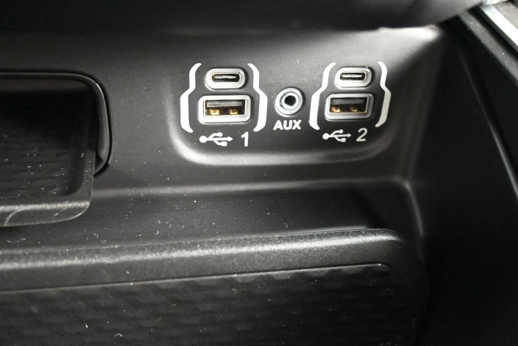 Used 2022 RAM 1500 Big Horn AWD/4WD image 16