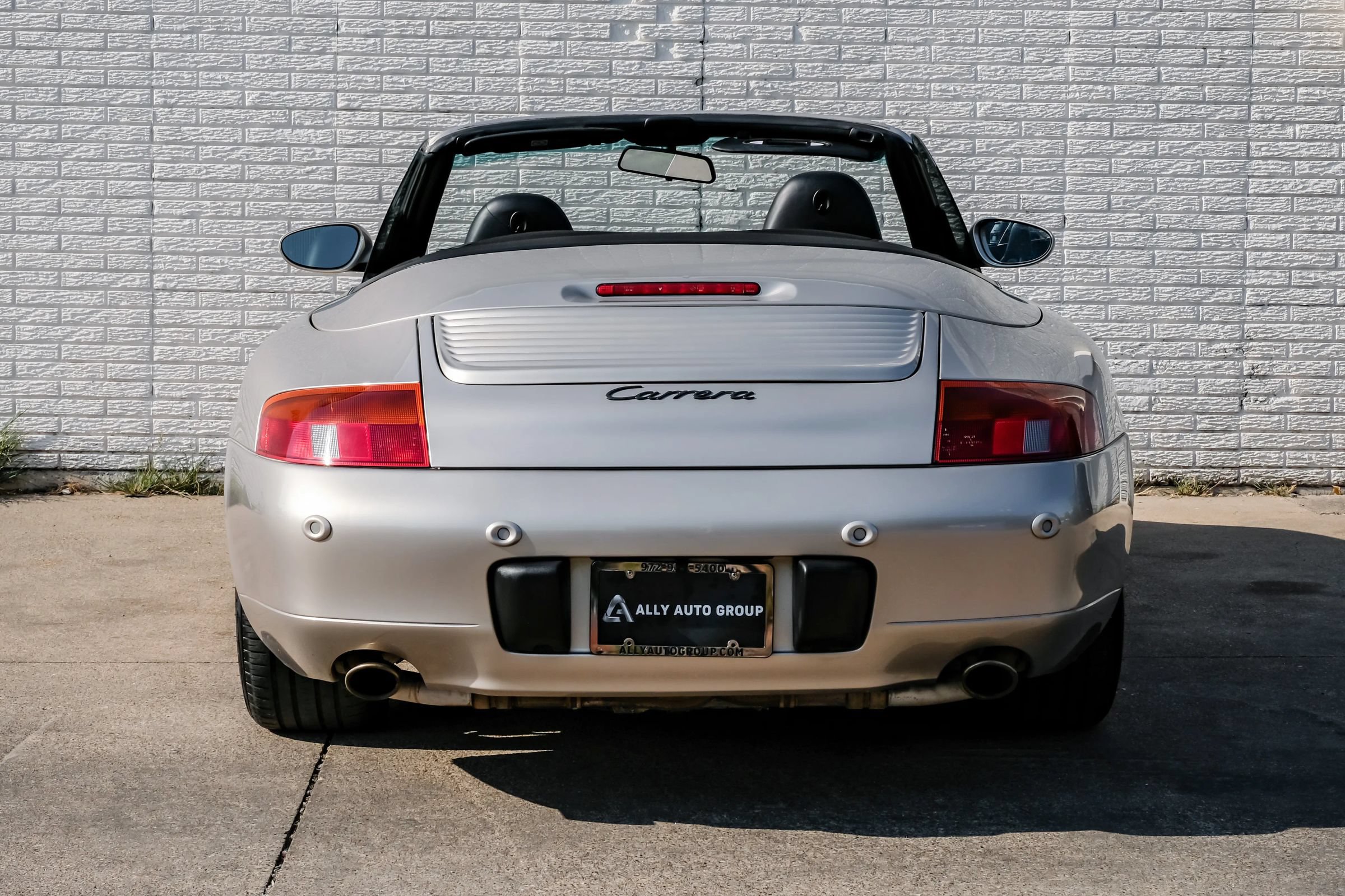 Used 2000 Porsche 911 Cabriolet image 9