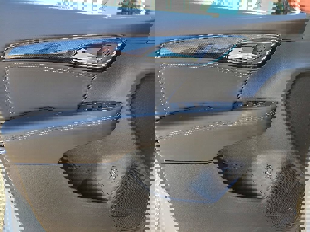 Used 2023 Buick Envision Preferred w/ Sport Touring Package image 17