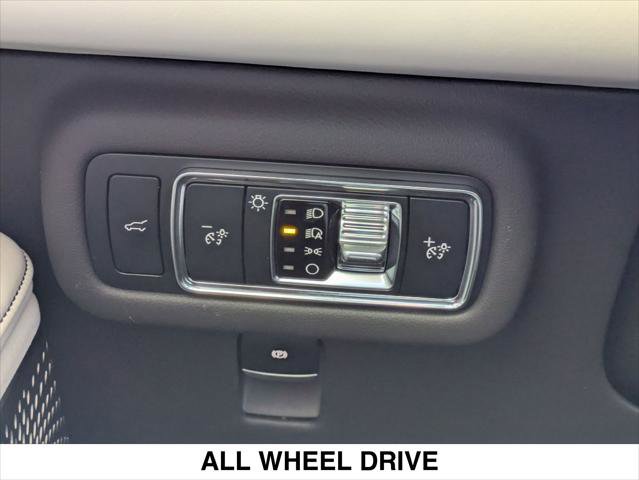 Used 2024 Lincoln Nautilus Black Label w/ Jet Appearance Package (87T) image 22