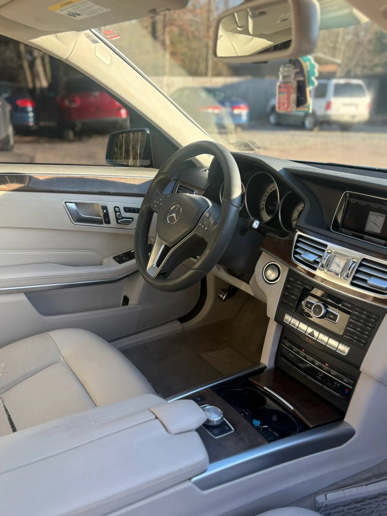 Used 2015 Mercedes-Benz E 350 4MATIC Sedan image 44