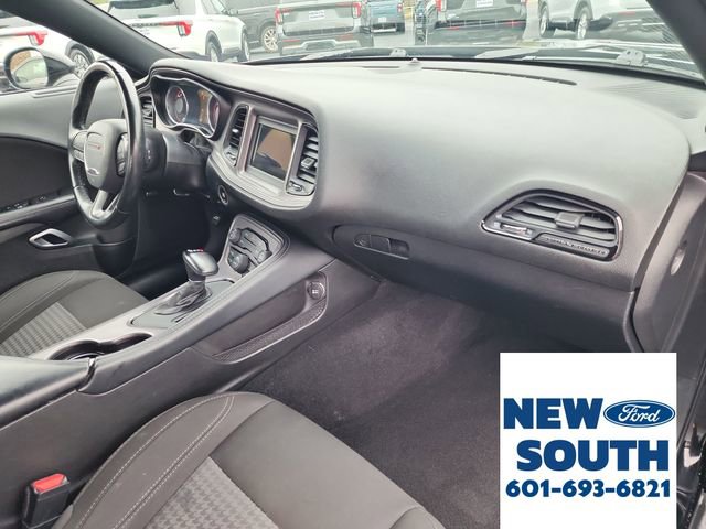 Used 2023 Dodge Challenger SXT image 13