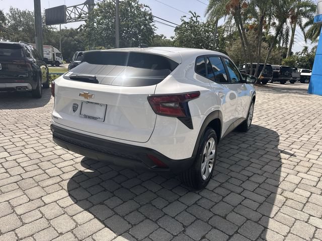 Used 2025 Chevrolet Trax LS FWD image 37