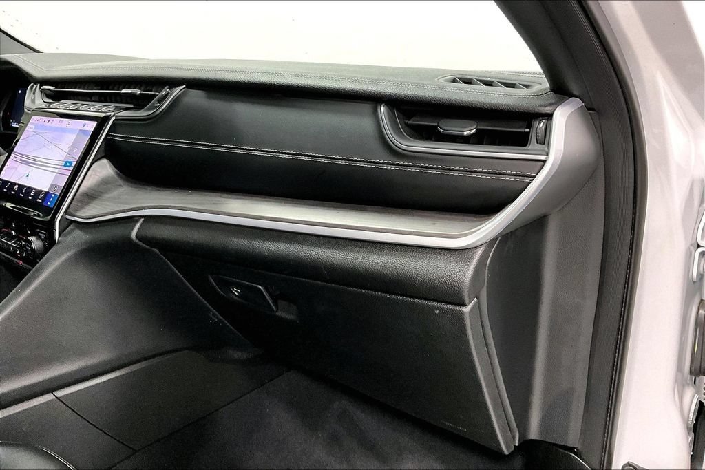 Used 2024 Jeep Grand Cherokee Limited RWD image 19