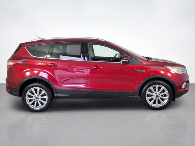 Used 2017 Ford Escape Titanium FWD video 2