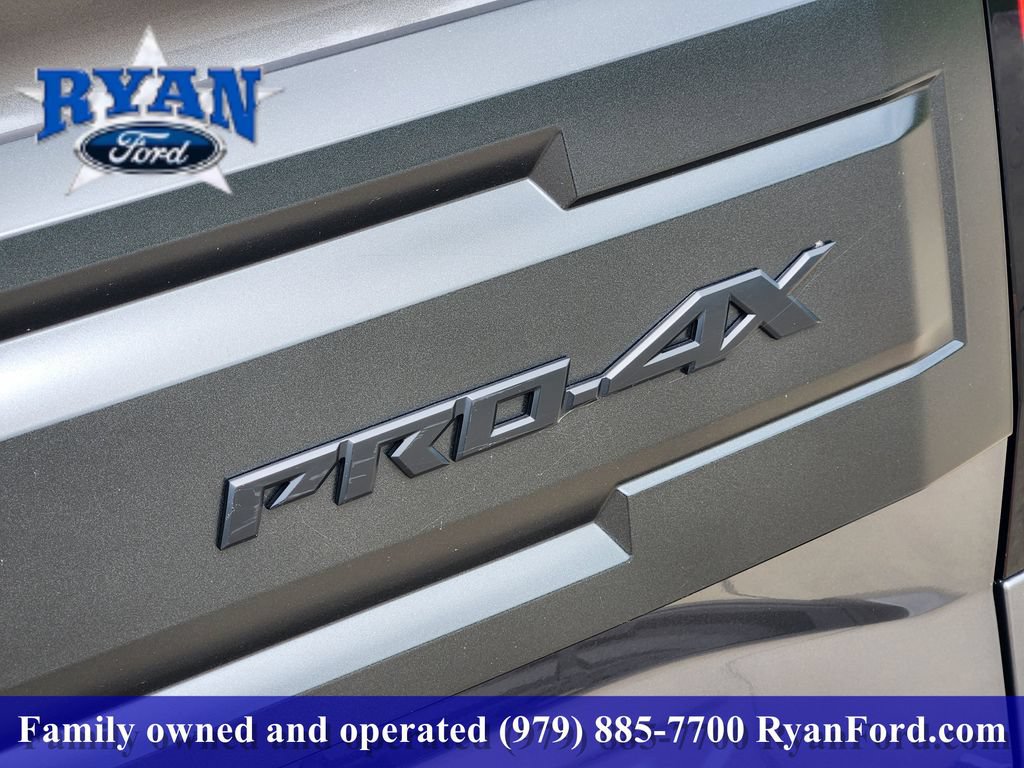 Used 2025 Nissan Frontier PRO-4X AWD/4WD image 8