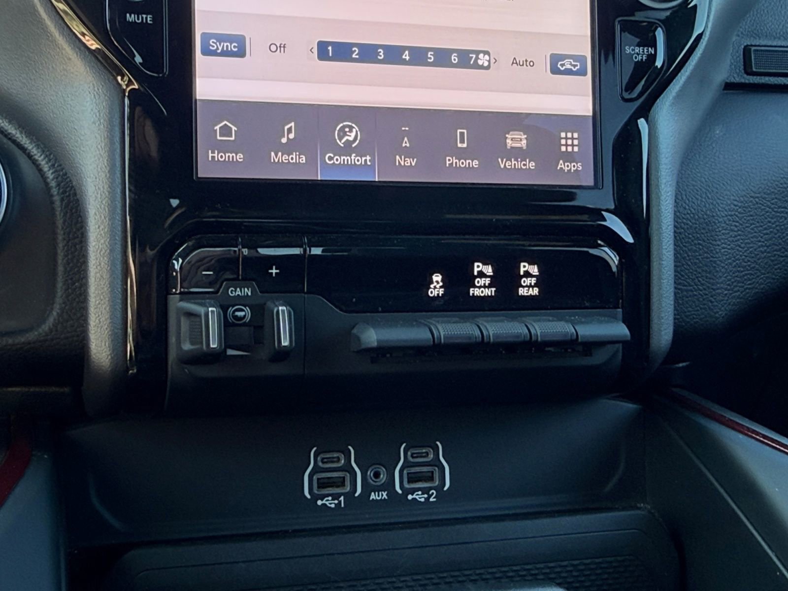 Used 2025 RAM 1500 Rebel AWD/4WD image 25