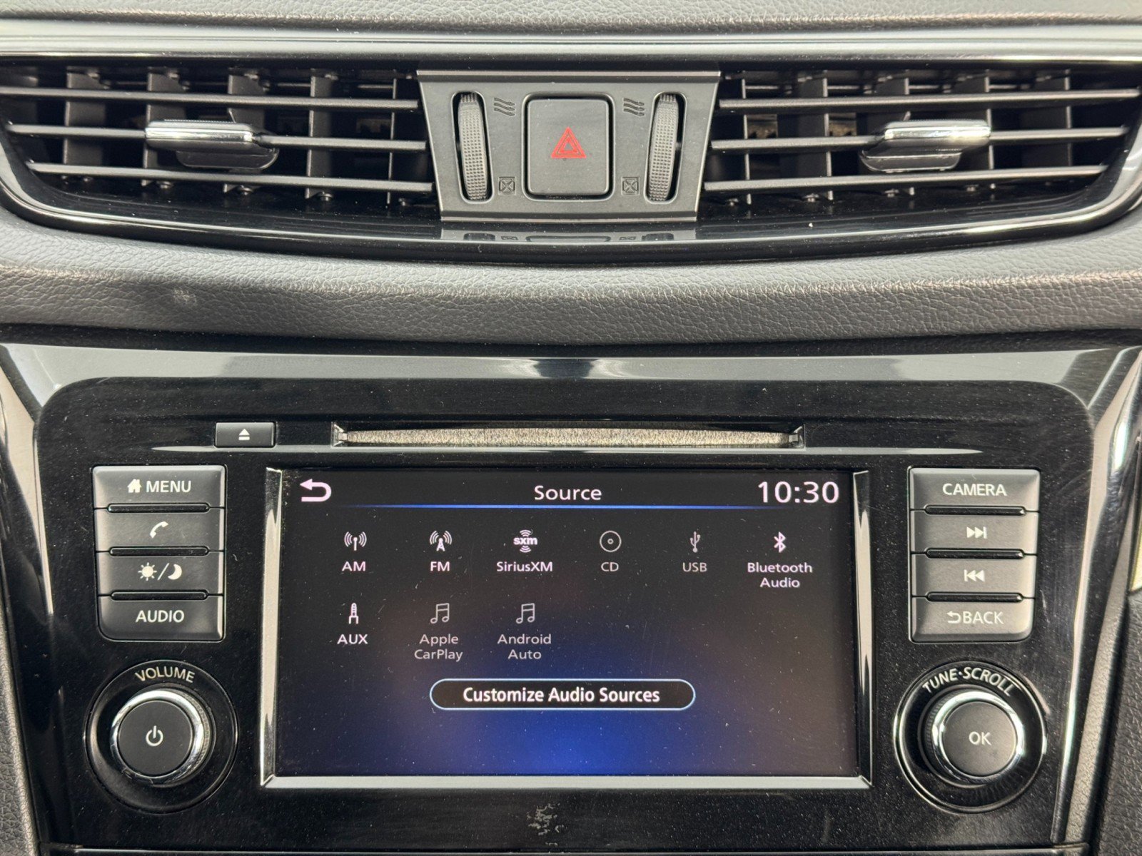 Used 2019 Nissan Rogue Sport S w/ Appearance Package AWD/4WD image 23