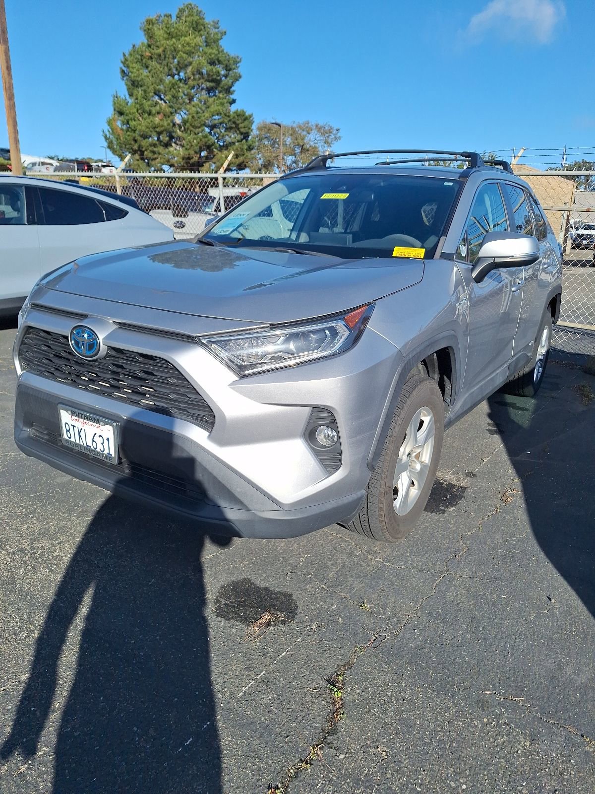 Used 2021 Toyota RAV4 XLE AWD/4WD image 3