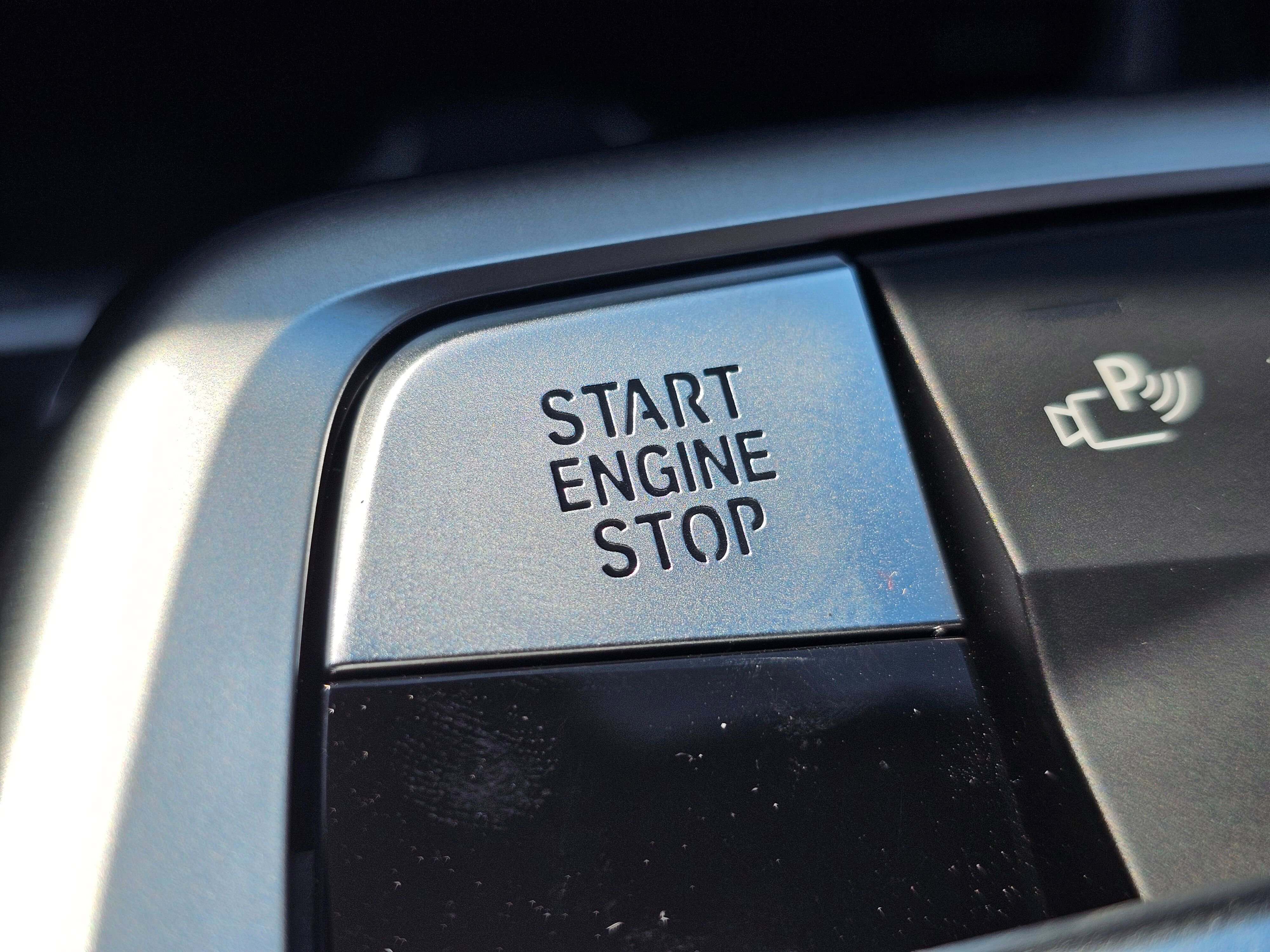 New 2025 BMW X1 xDrive28i w/ Technology Package image 21