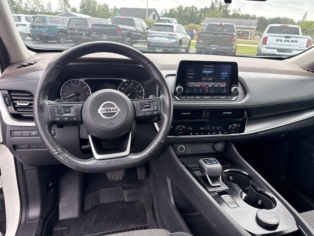 Used 2021 Nissan Rogue SV AWD/4WD image 12