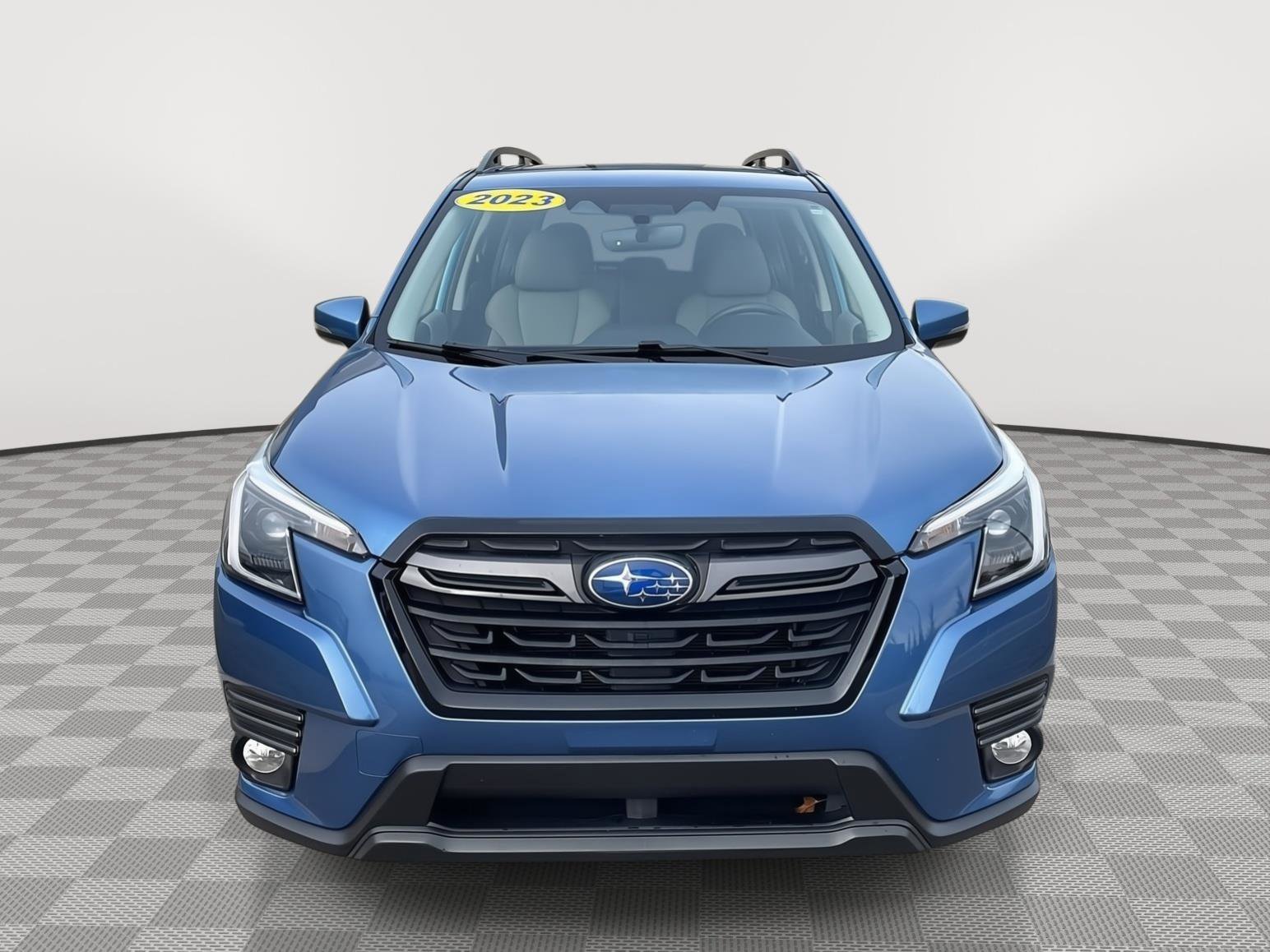 Used 2023 Subaru Forester Limited w/ Popular Package #2 image 2