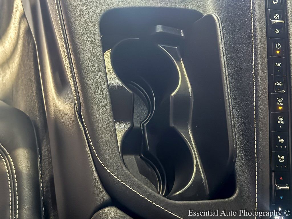 Used 2025 Chevrolet Corvette Stingray Preferred Cpe w/ 2LT image 24