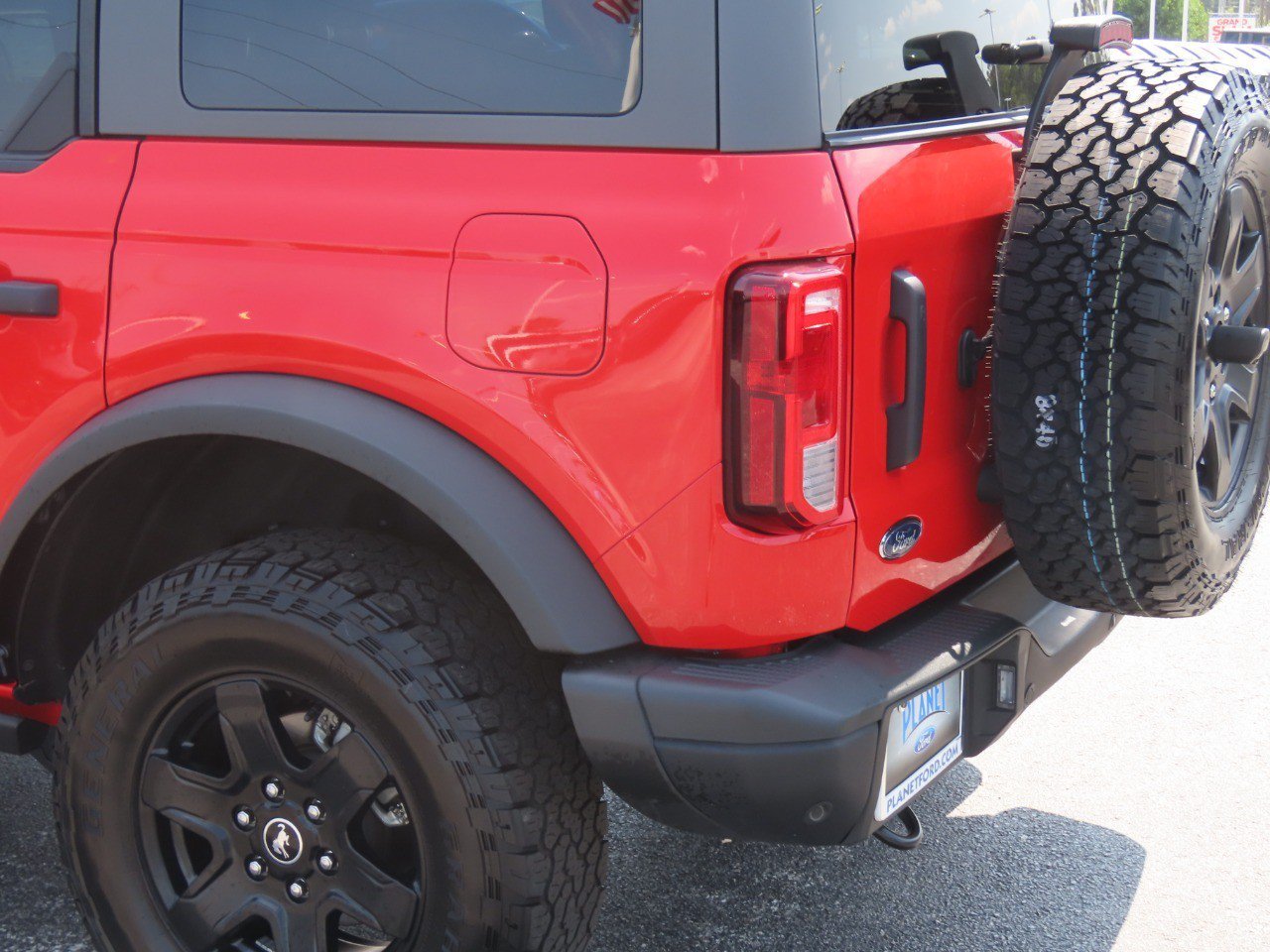 Used 2024 Ford Bronco Black Diamond AWD/4WD image 15