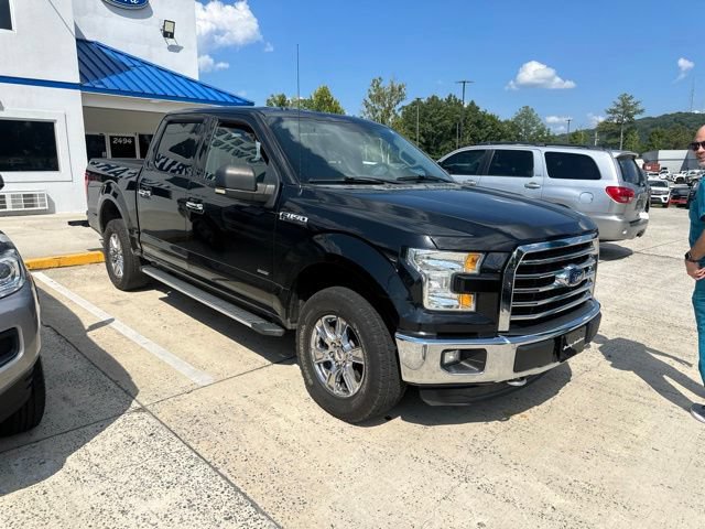 Used 2015 Ford F150 XLT w/ Equipment Group 302A Luxury AWD/4WD image 4