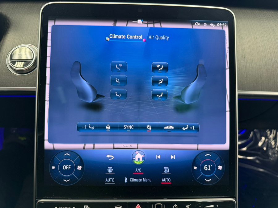 Used 2022 Mercedes-Benz S 580 4MATIC Sedan w/ AMG Line Package image 62