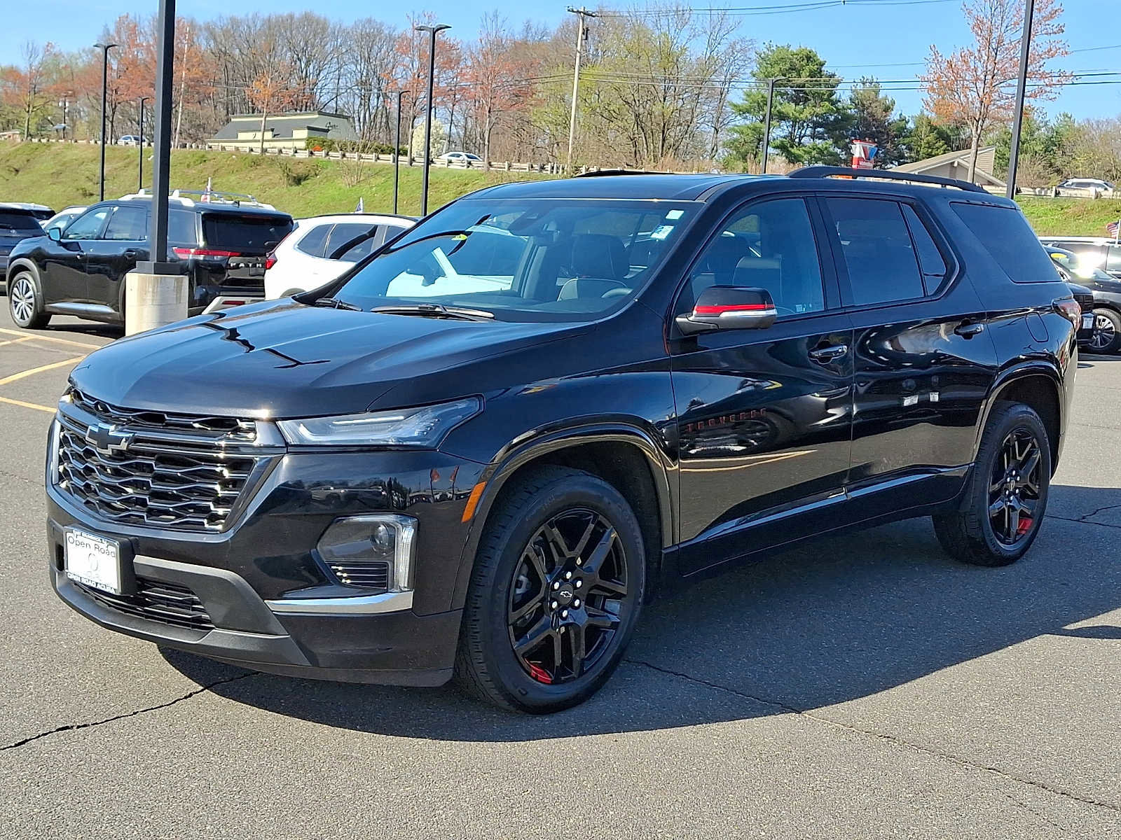 Used 2023 Chevrolet Traverse Premier w/ Redline Edition AWD/4WD image 3