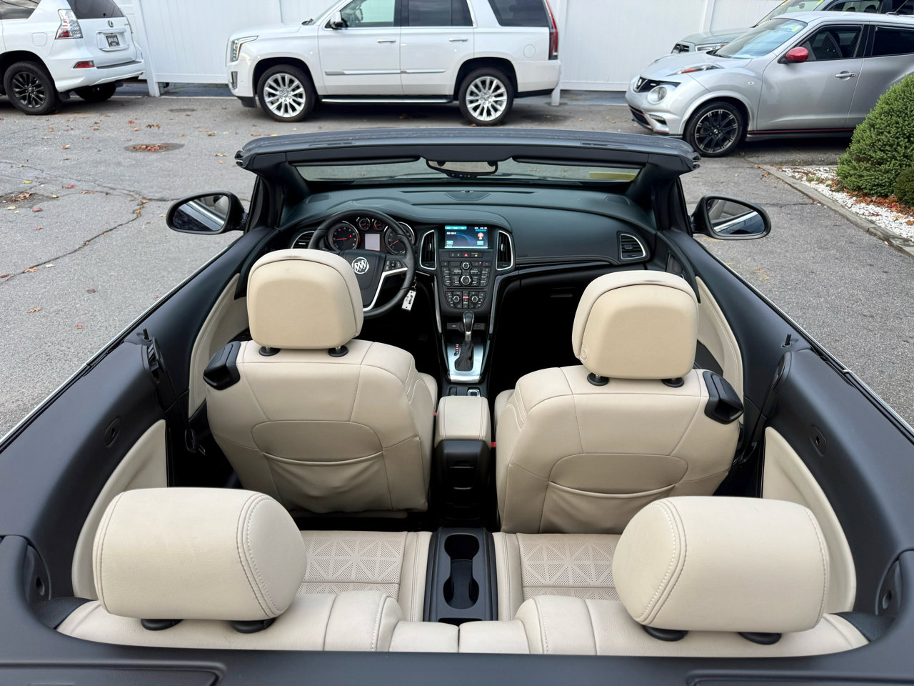 Used 2018 Buick Cascada Premium image 25