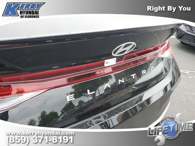 New 2026 Hyundai Elantra Sport FWD image 7