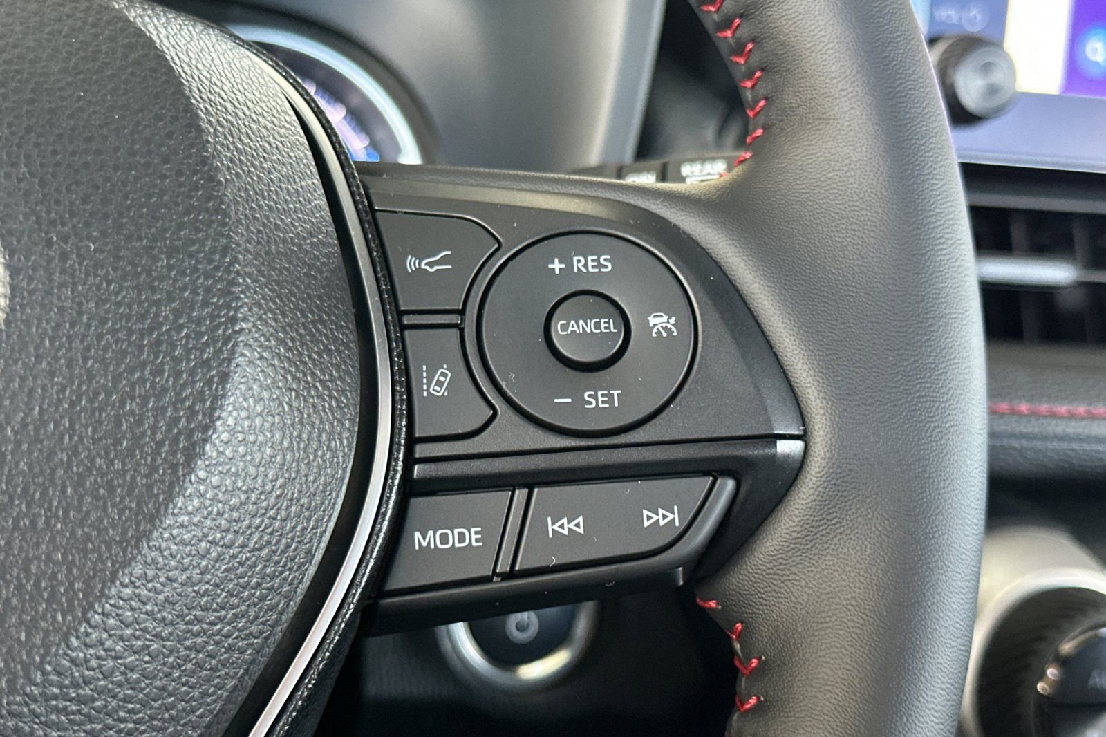 Certified 2025 Toyota RAV4 SE w/ Weather & Moonroof Package image 29