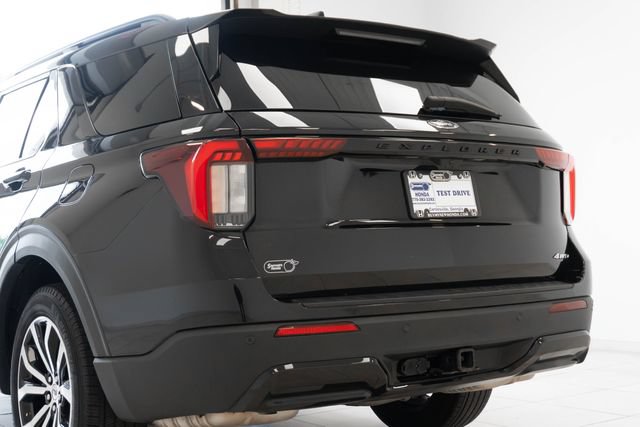 Used 2025 Ford Explorer ST-Line AWD/4WD image 10